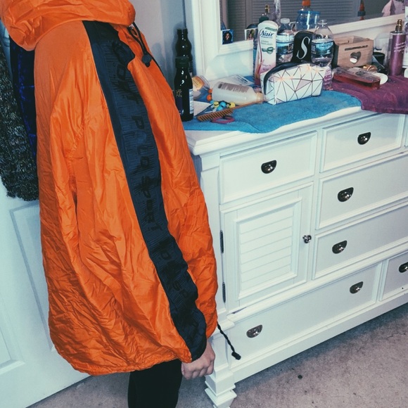 Rain Coat - Picture 3 of 5